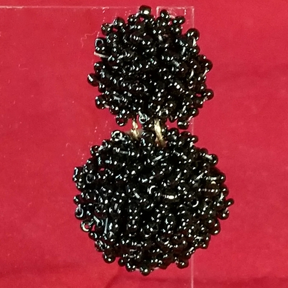 Nine Seed Beads Earrings Set - Picture 2 of 7